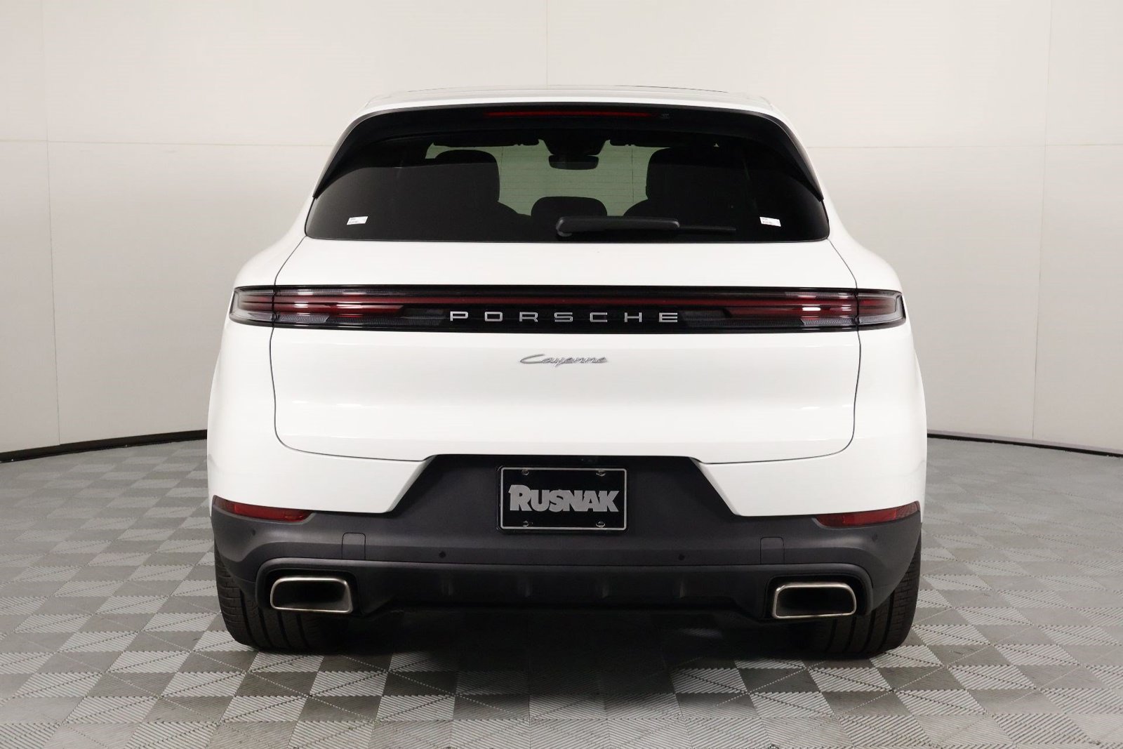 Certified 2026 Porsche Cayenne AWD/4WD image 6