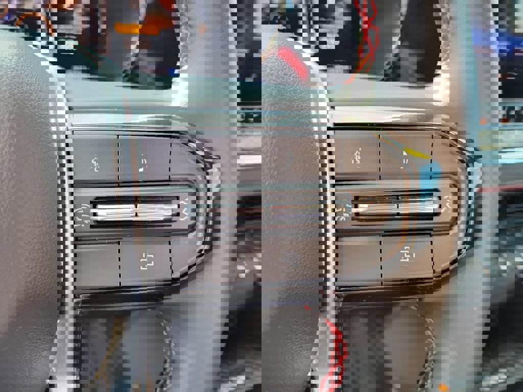 Used 2024 Chevrolet Colorado Z71 w/ Z71 Convenience Package 2 image 25