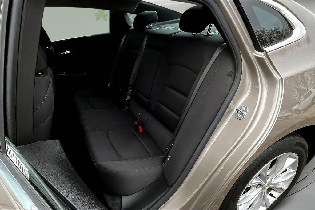 Used 2024 Chevrolet Malibu LT image 23