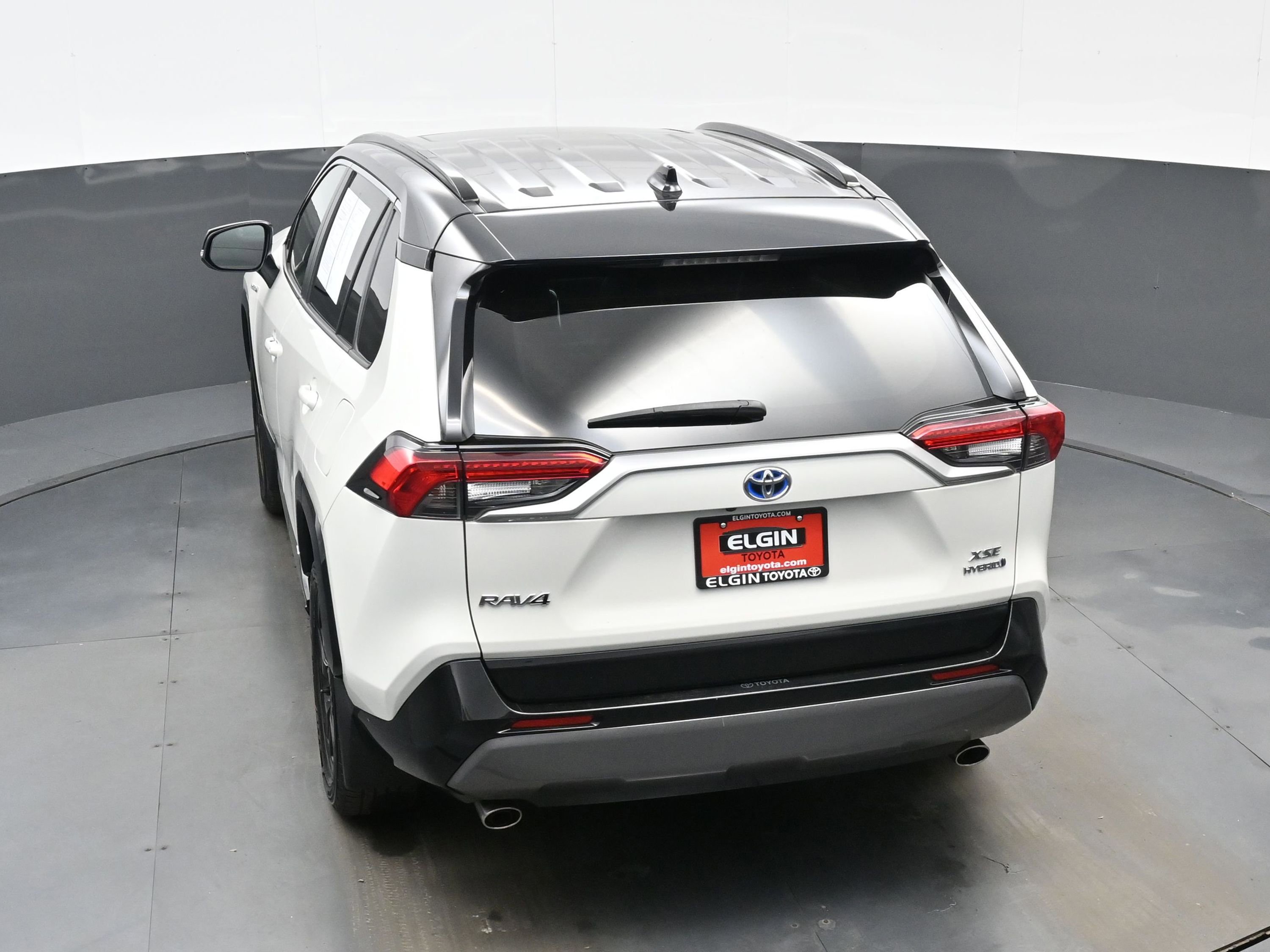 Used 2020 Toyota RAV4 XSE w/ XSE Grade Weather Package AWD/4WD image 40