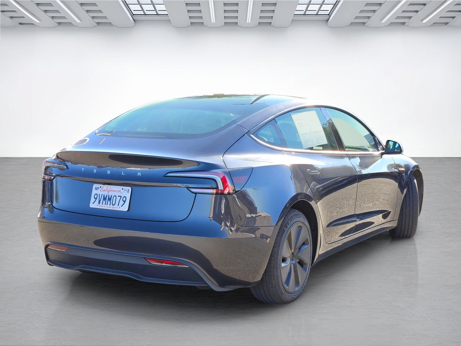 Used 2025 Tesla Model 3 Long Range RWD image 4