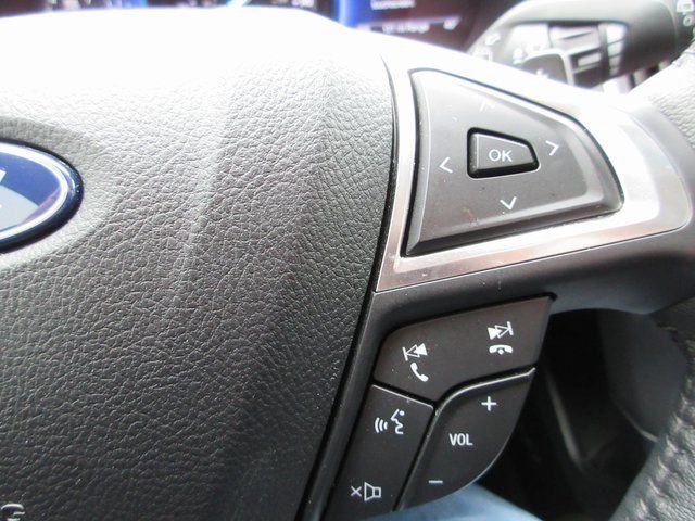 Used 2022 Ford Edge SEL w/ Convenience Package image 14