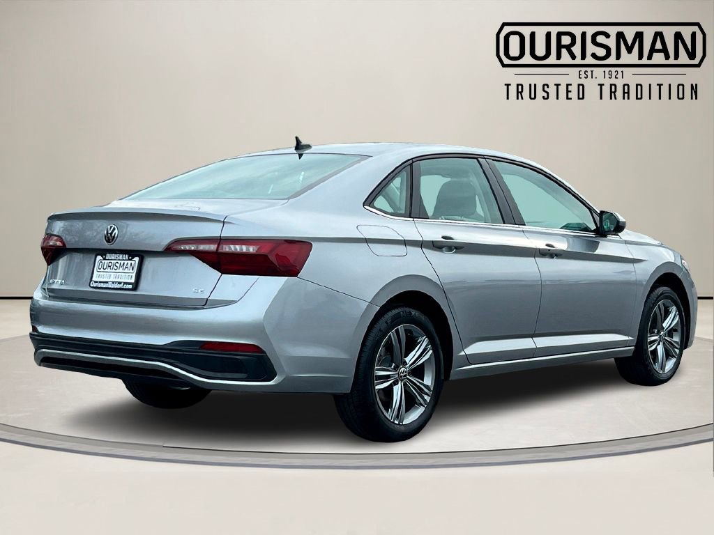 Certified 2024 Volkswagen Jetta SE image 5