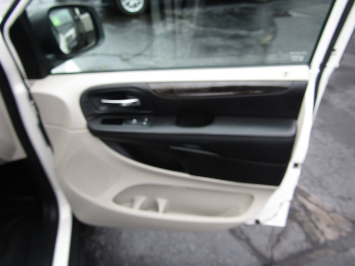 Used 2013 RAM C/V Tradesman FWD image 20