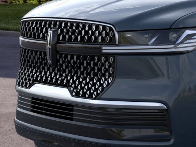 New 2025 Lincoln Navigator L Reserve AWD/4WD image 17