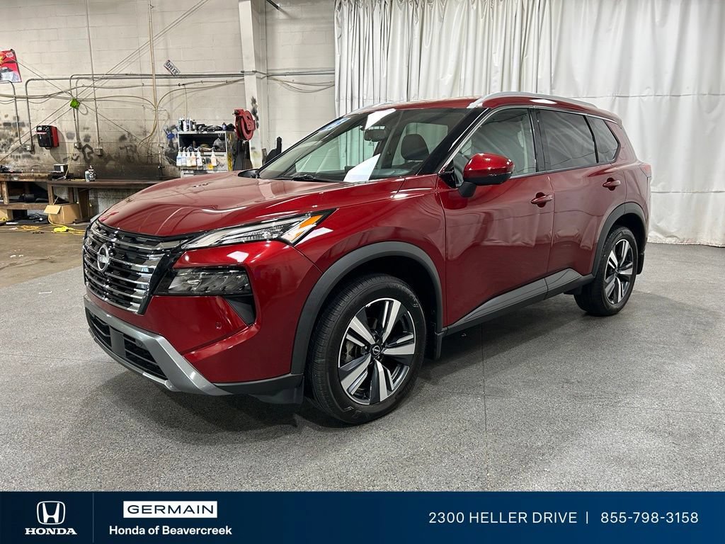 Used 2025 Nissan Rogue SL AWD/4WD image 4