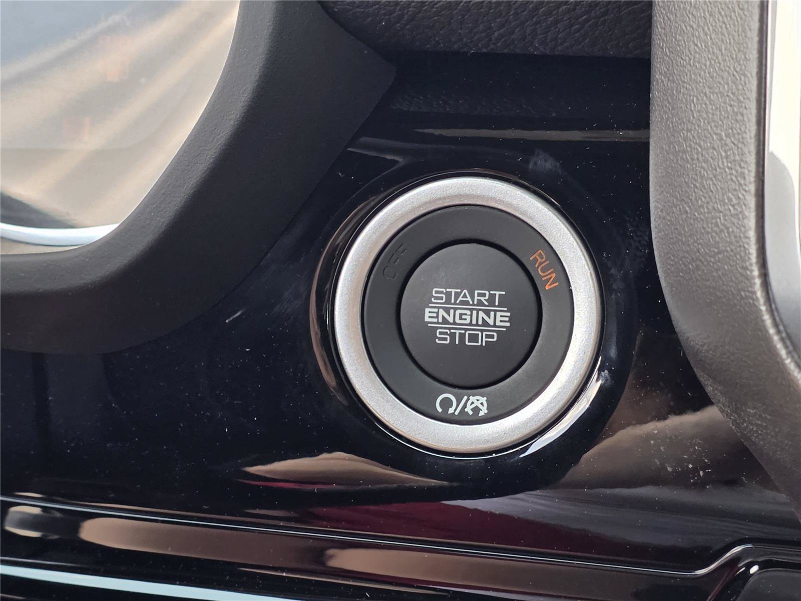 New 2026 RAM 1500 Laramie w/ Night Edition AWD/4WD image 17