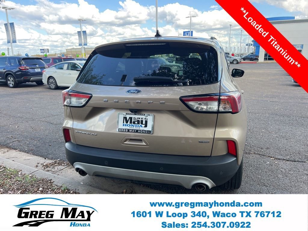 Used 2020 Ford Escape Titanium image 6