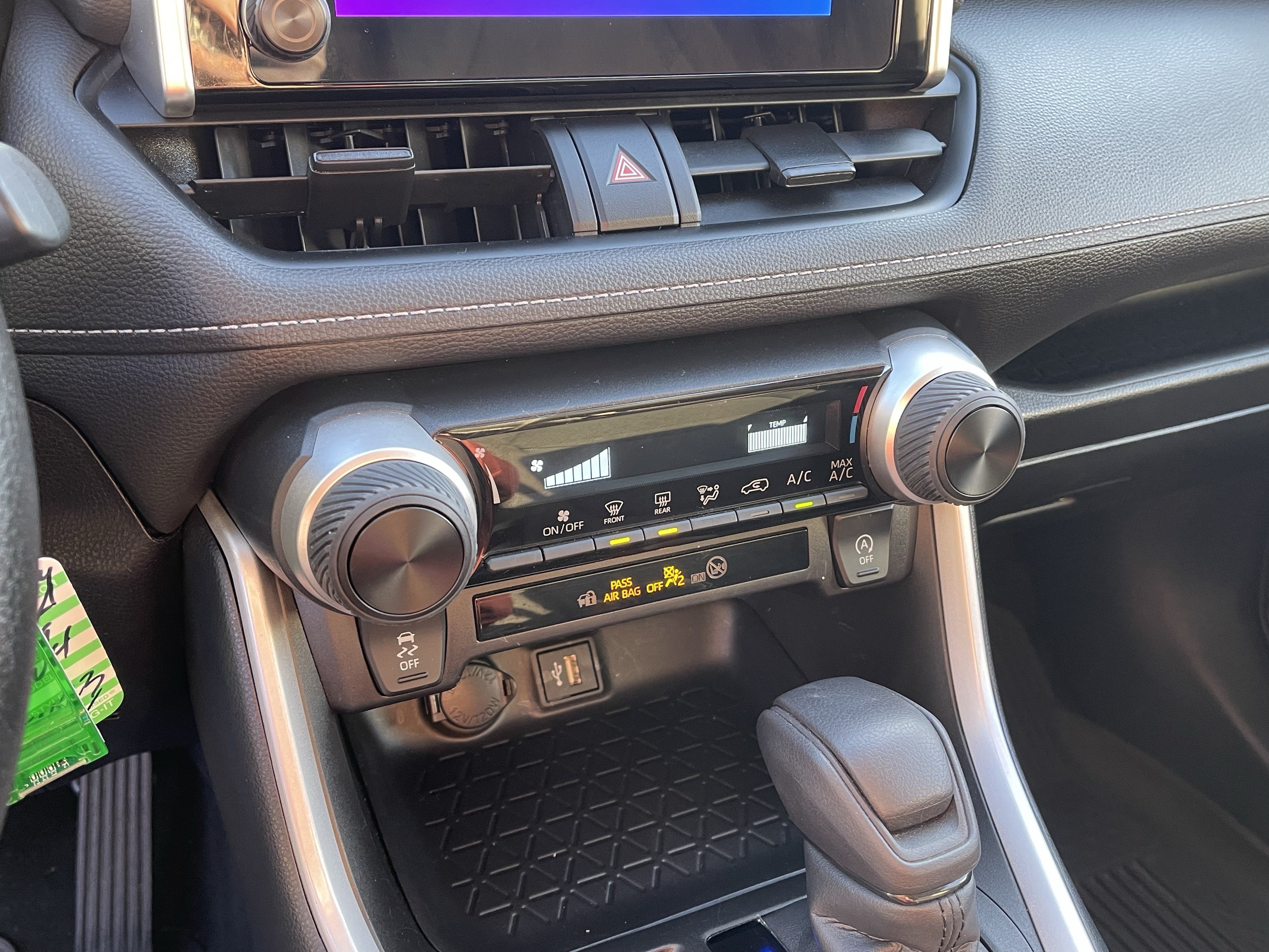 Certified 2023 Toyota RAV4 LE AWD/4WD image 21