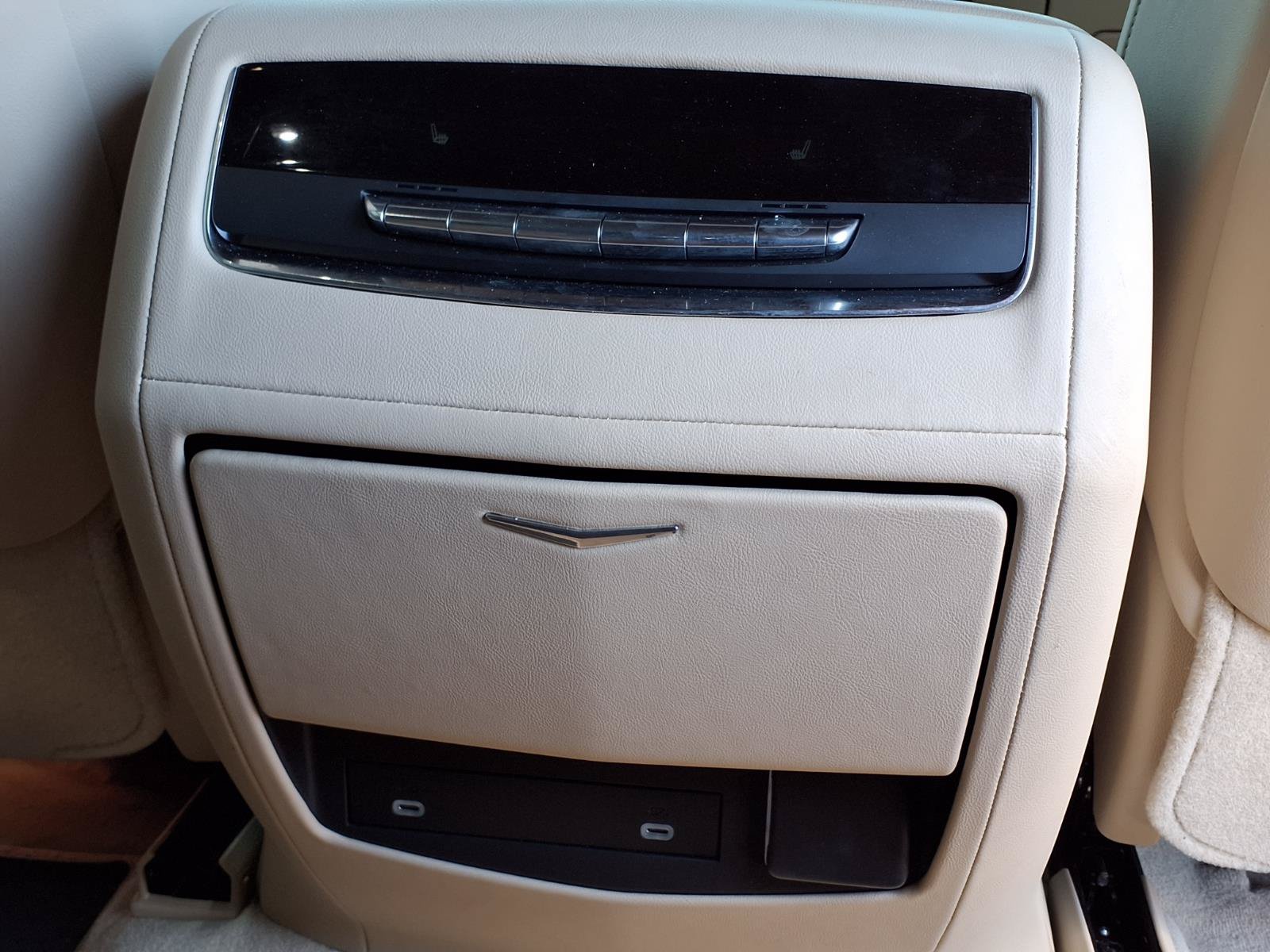 Certified 2024 Cadillac Escalade ESV Premium Luxury RWD image 14