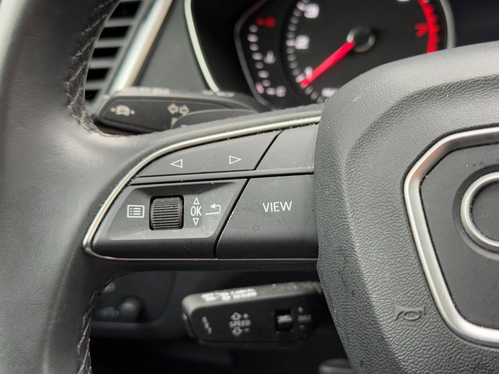 Used 2023 Audi Q5 2.0T Premium w/ Convenience Package image 16