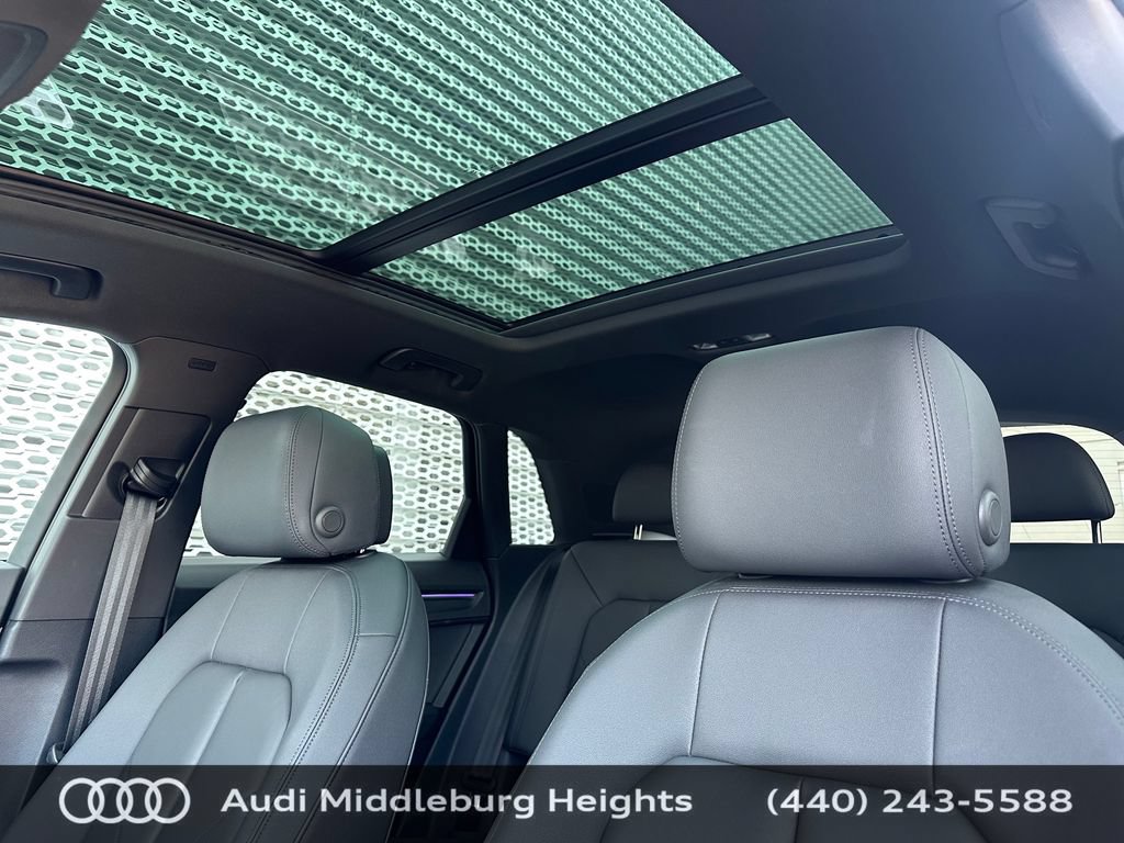 Certified 2023 Audi Q3 2.0T Premium Plus w/ Premium Plus Package AWD/4WD image 39