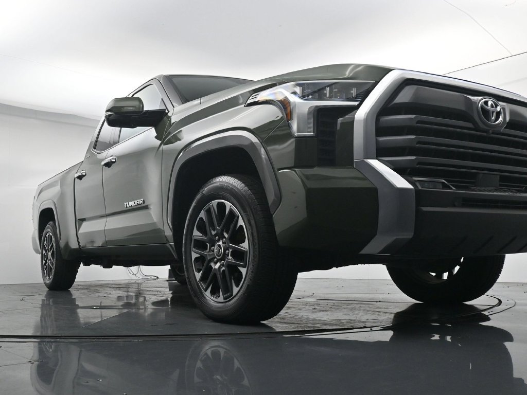 Used 2022 Toyota Tundra Limited AWD/4WD image 32