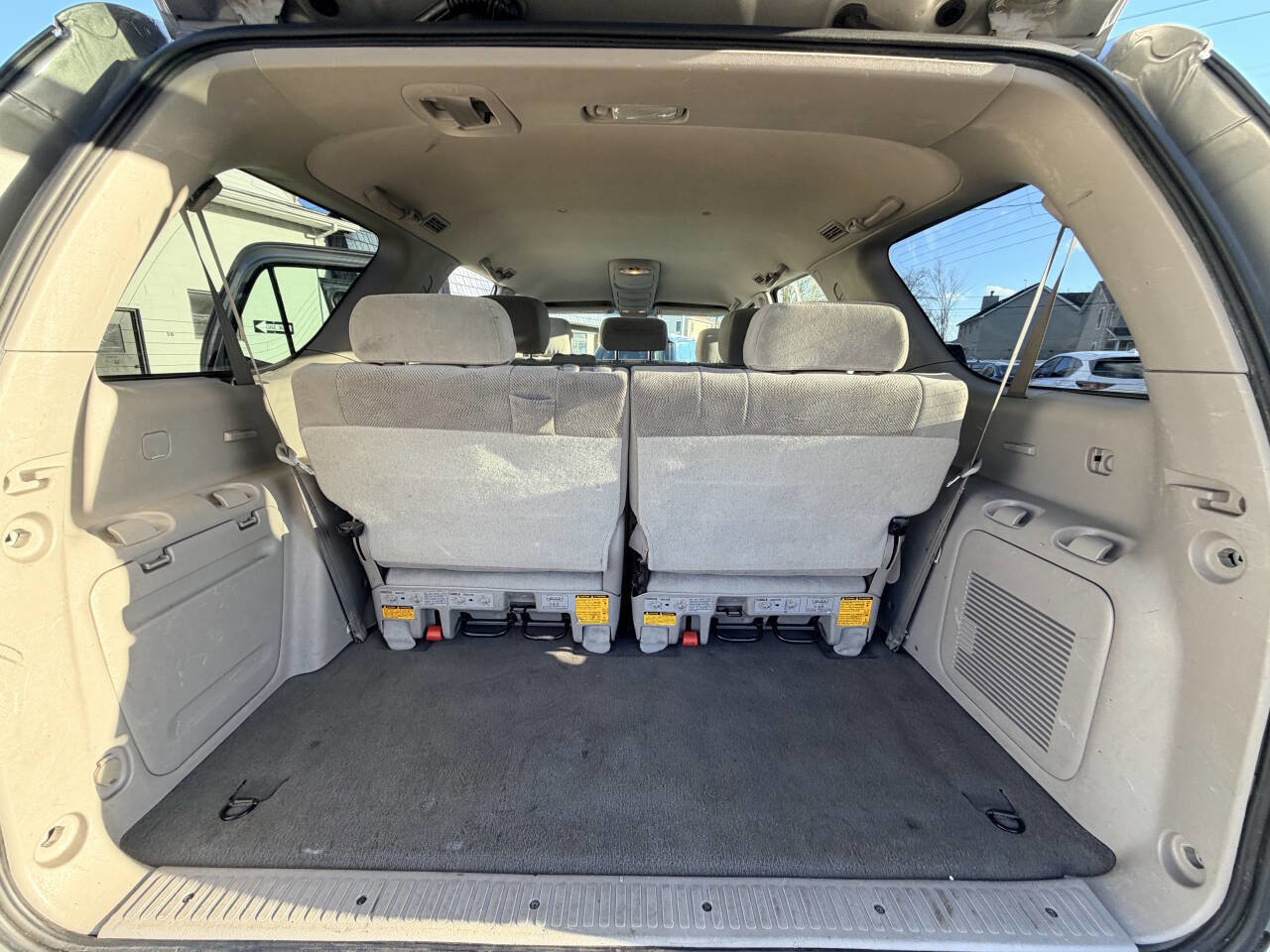 Used 2005 Toyota Sequoia SR5 image 28