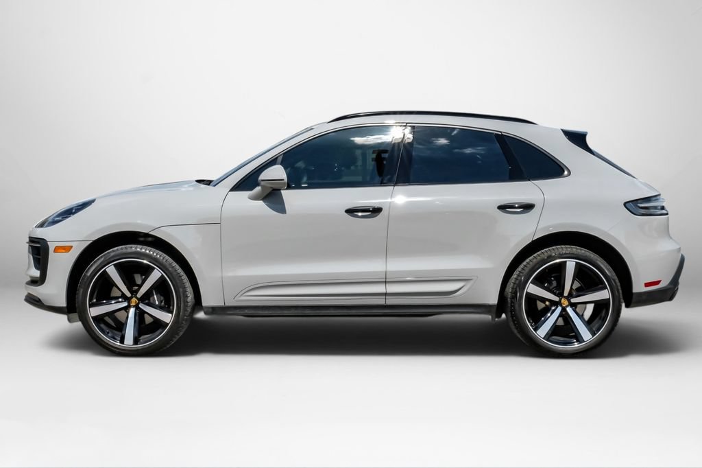 Used 2024 Porsche Macan AWD/4WD image 8