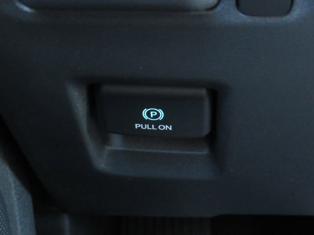 Used 2025 Ford Expedition Active image 46