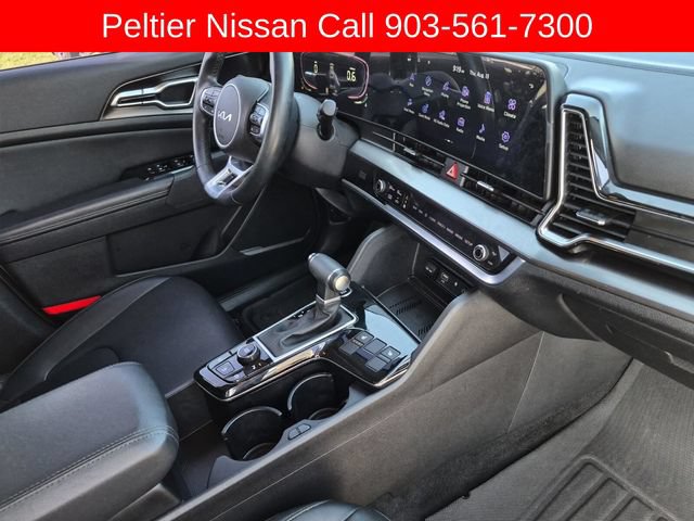 Used 2024 Kia Sportage EX FWD image 11