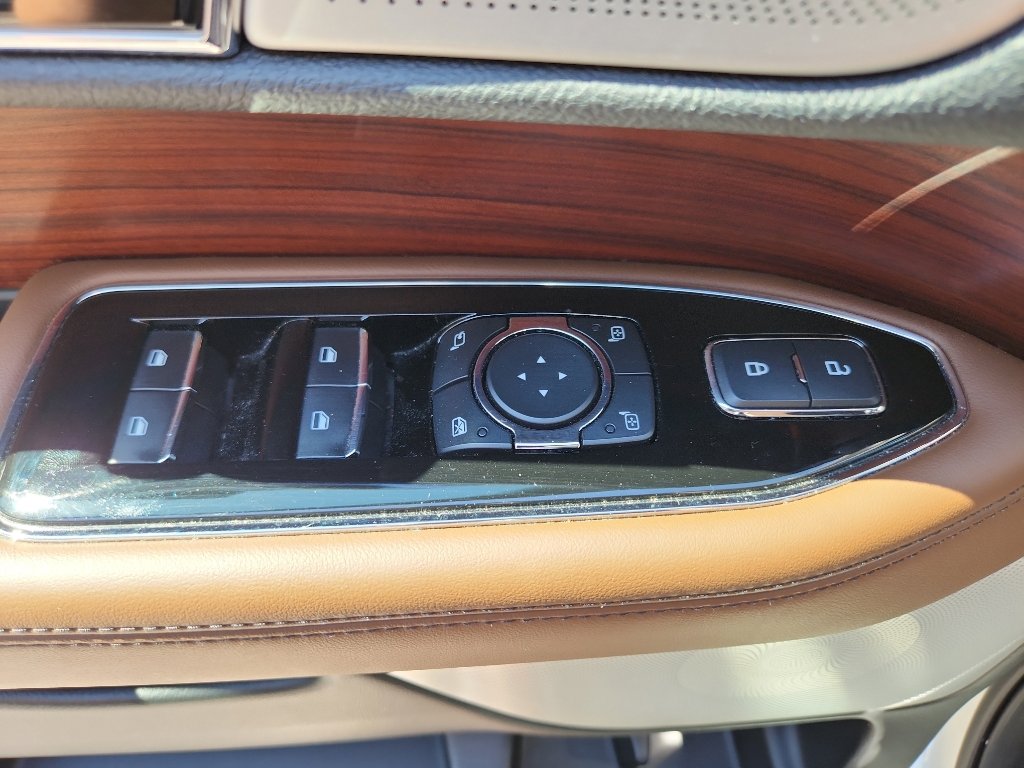 Used 2022 Lincoln Navigator Reserve image 11