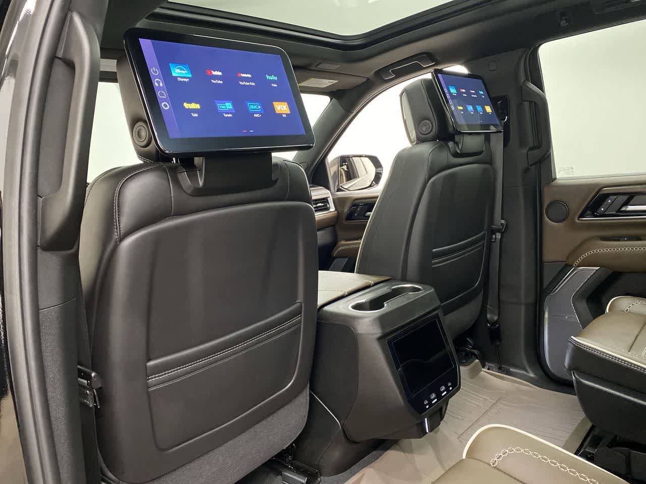 Used 2025 GMC Yukon Denali Ultimate w/ LPO, Floor Liner Package AWD/4WD image 15