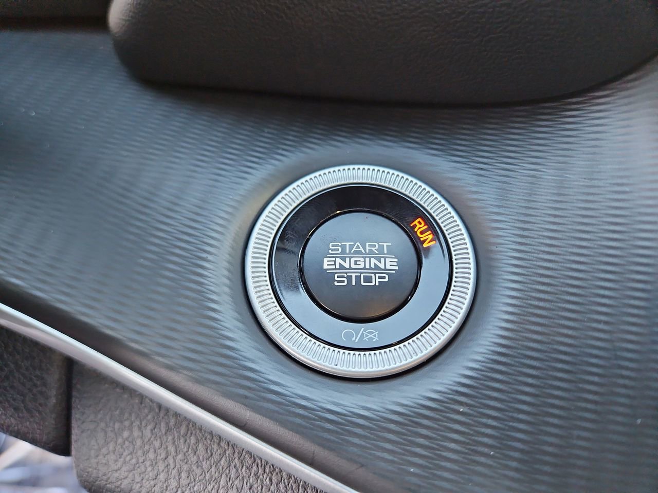 New 2025 Jeep Grand Cherokee L Altitude image 28