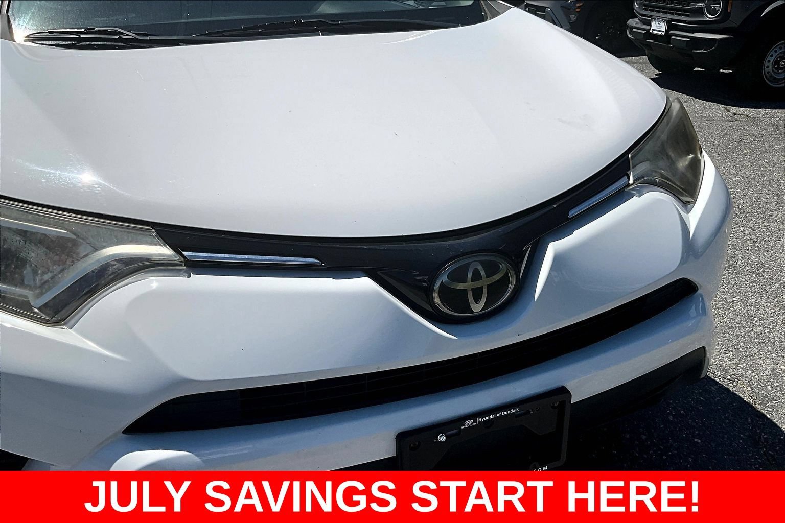 Used 2018 Toyota RAV4 LE w/ All Weather Liner Package AWD/4WD image 39