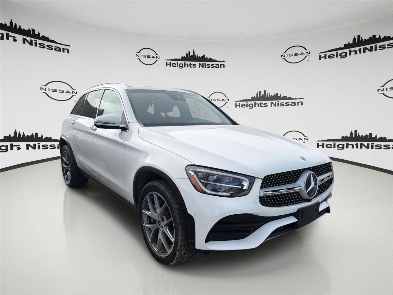 Used 2022 Mercedes-Benz GLC 300 4MATIC image 5