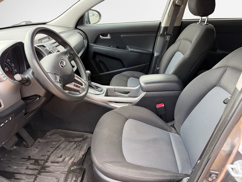 Used 2016 Kia Sportage LX image 12