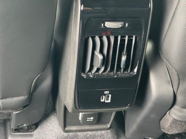 New 2026 Jeep Compass Latitude AWD/4WD image 32