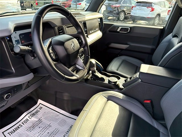 Used 2022 Ford Bronco Black Diamond image 13