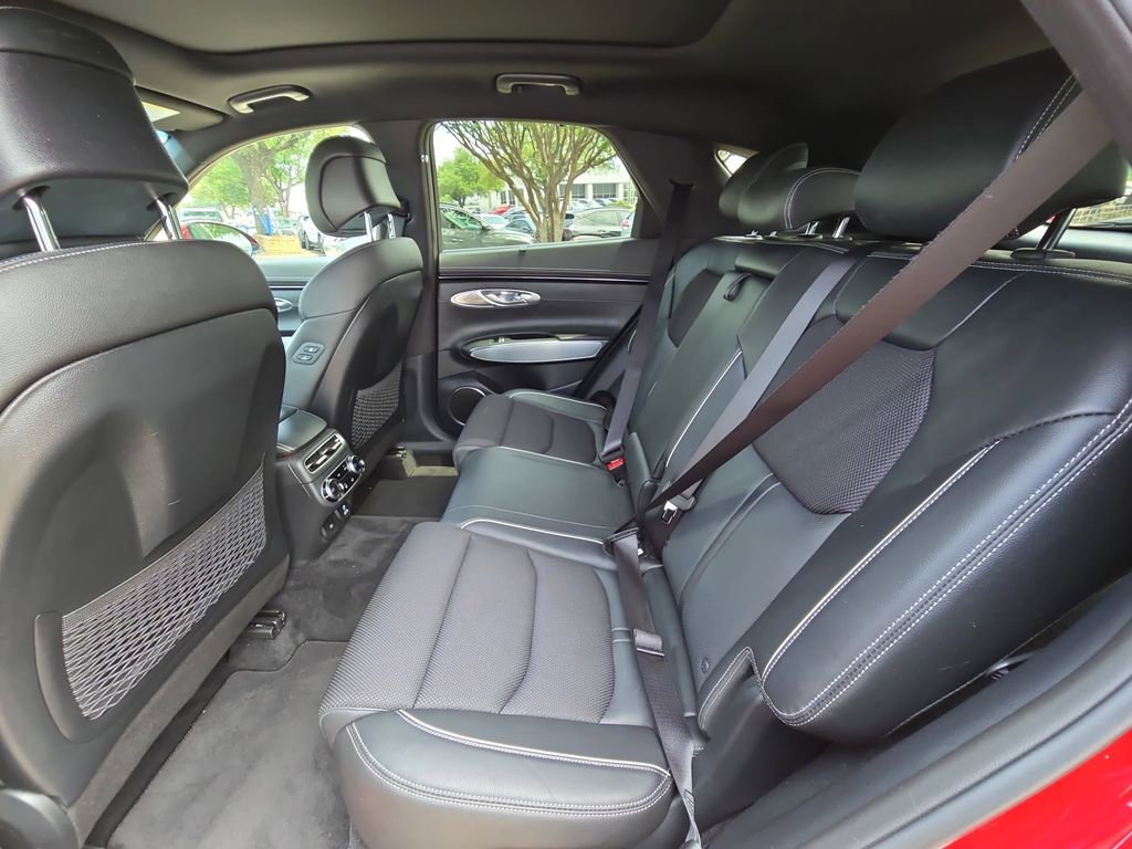 Used 2023 Genesis GV70 2.5T w/ Sport Prestige Package AWD/4WD image 14