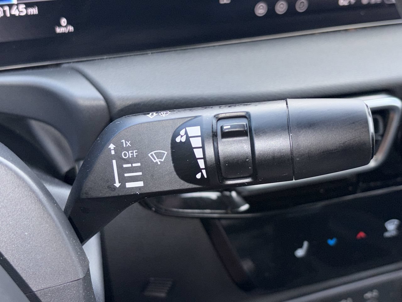 Used 2026 Nissan Sentra SV w/ SV Convenience Package FWD image 19