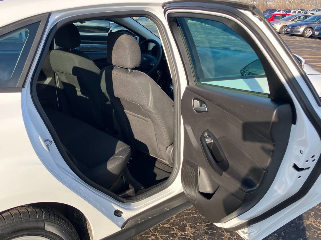 Used 2017 Ford Focus SE w/ Interior Protection Package image 15