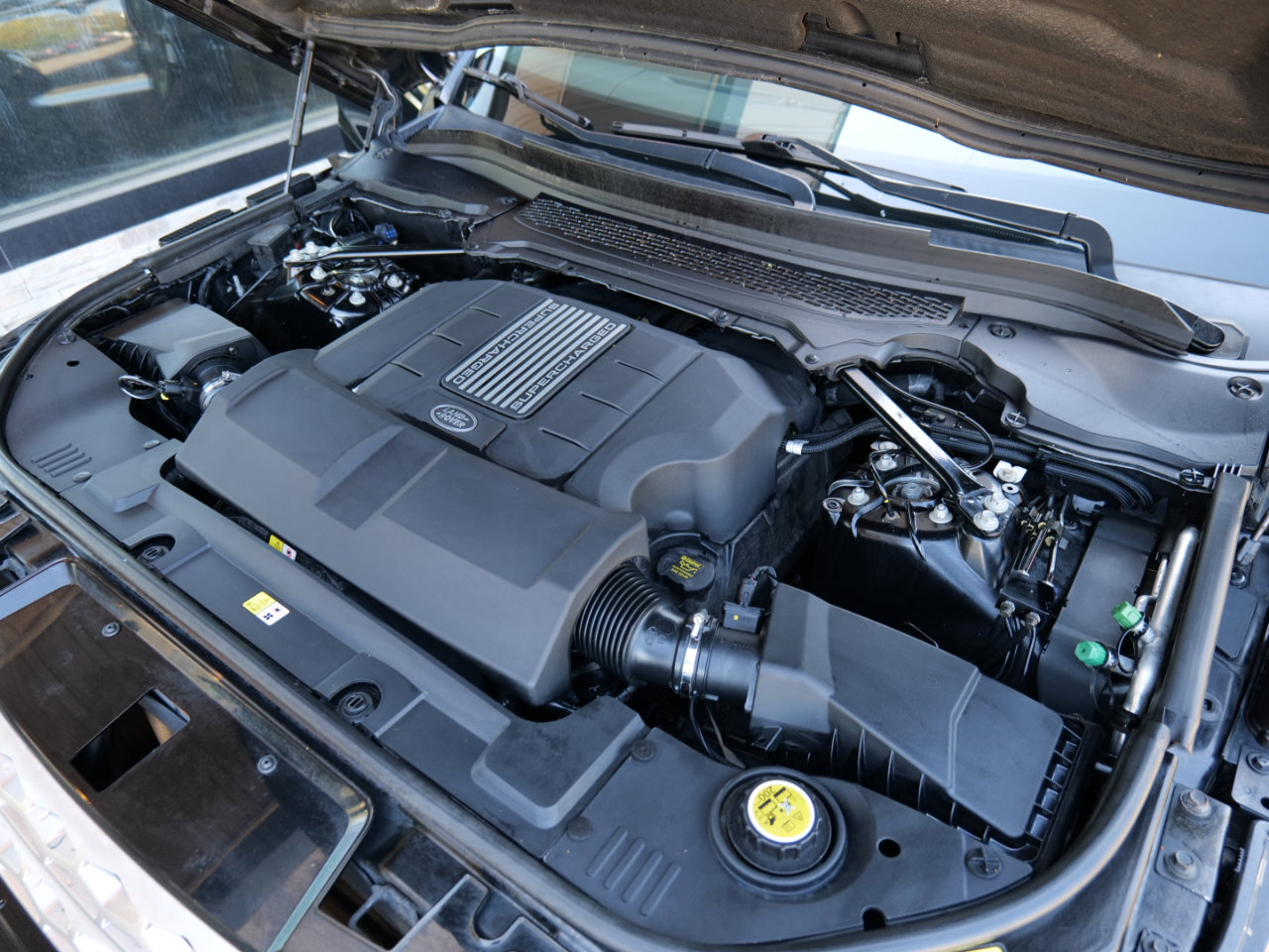 Used 2015 Land Rover Range Rover Sport HSE image 56