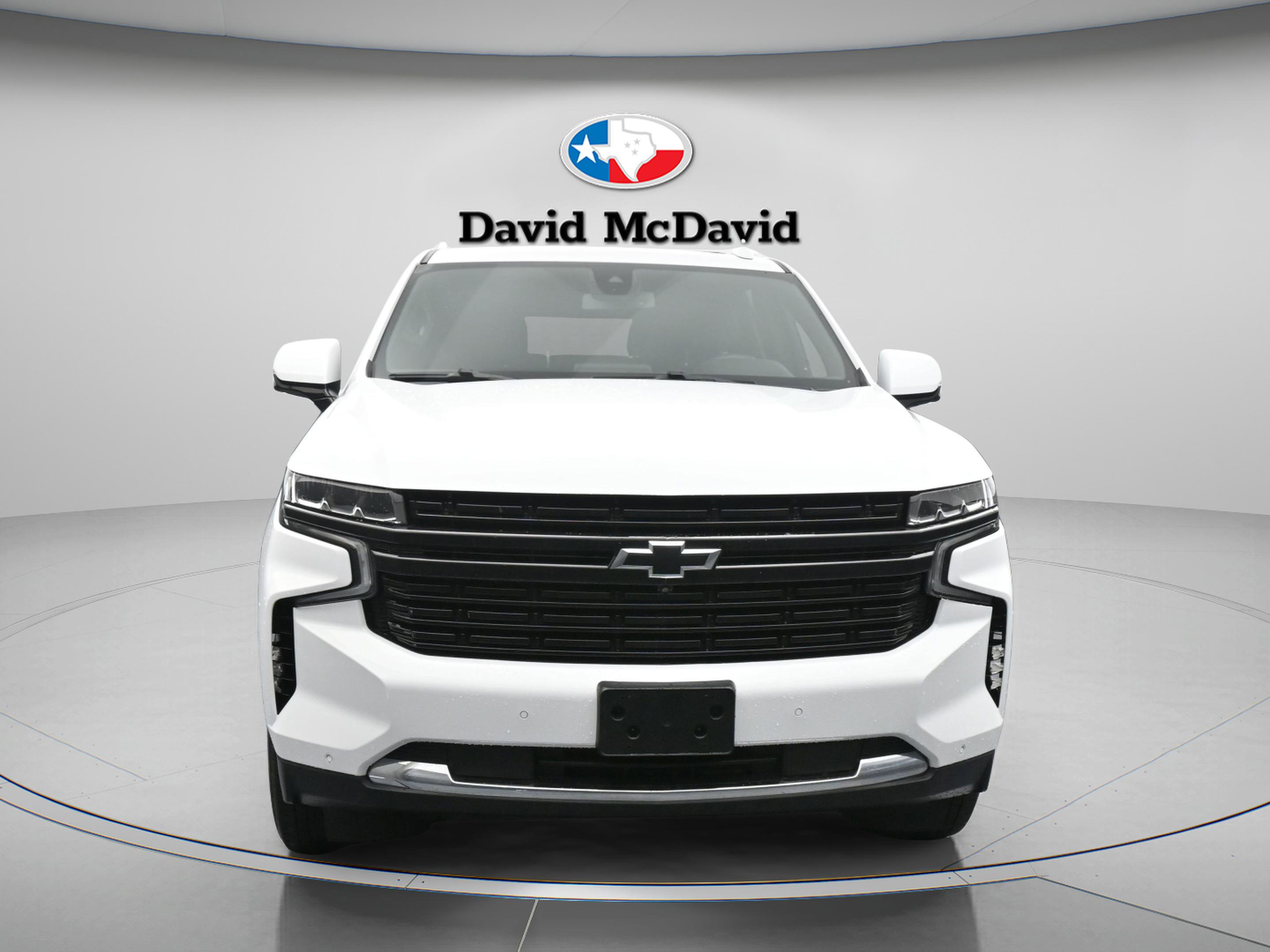 Used 2023 Chevrolet Tahoe LT w/ Luxury Package AWD/4WD image 2