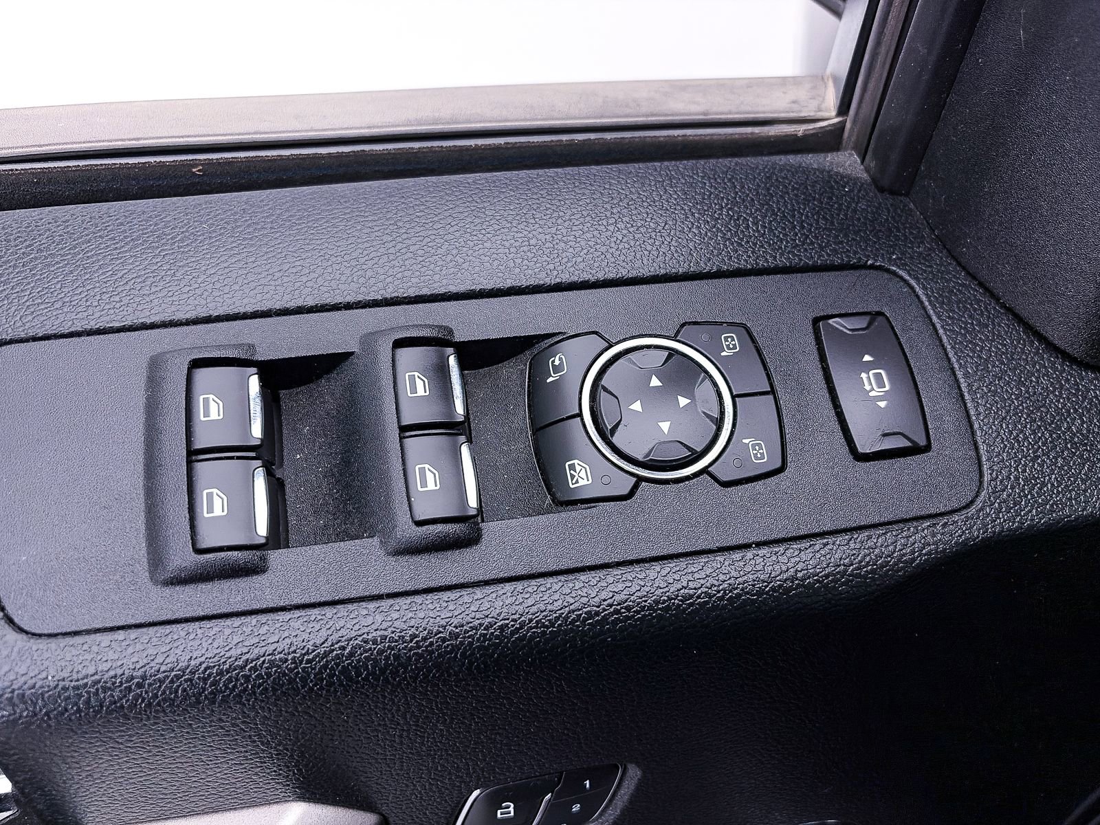 Used 2019 Ford F350 Lariat AWD/4WD image 20