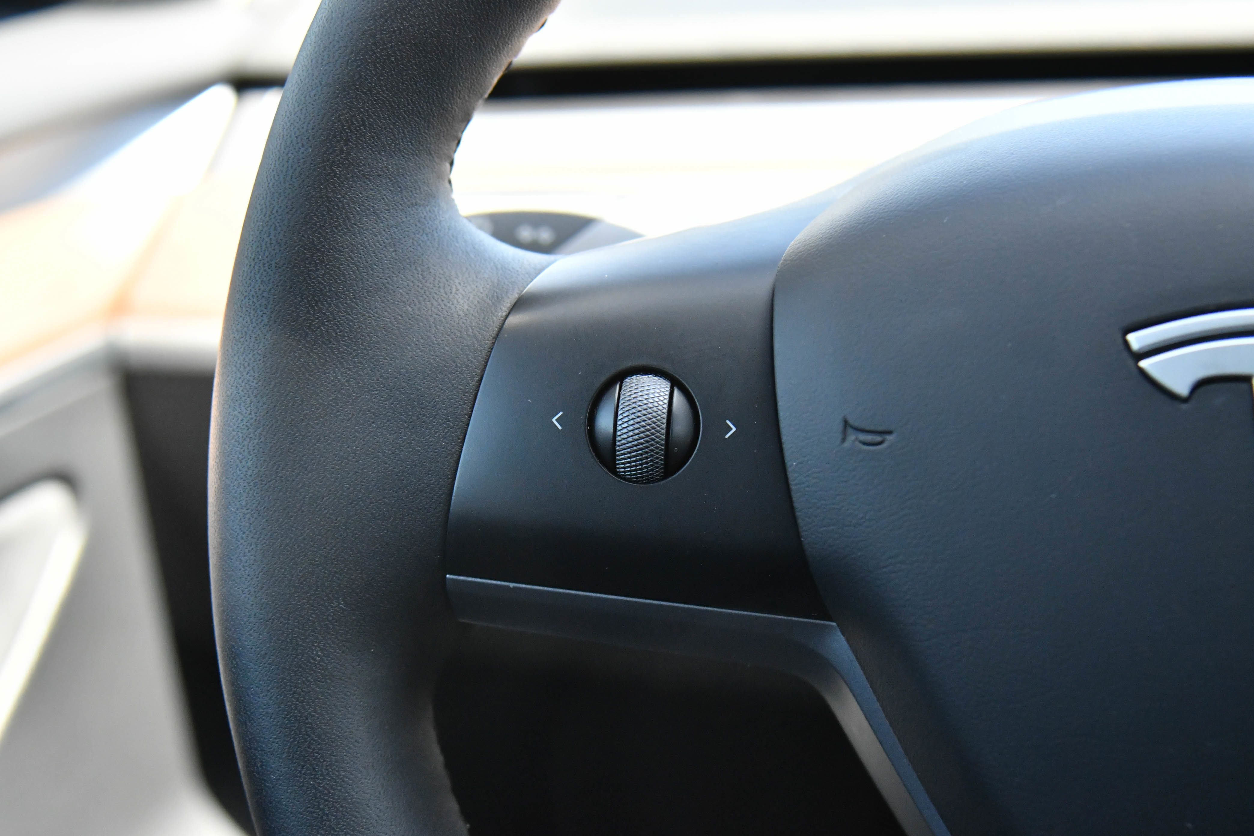 Used 2023 Tesla Model 3 Standard Range RWD image 30
