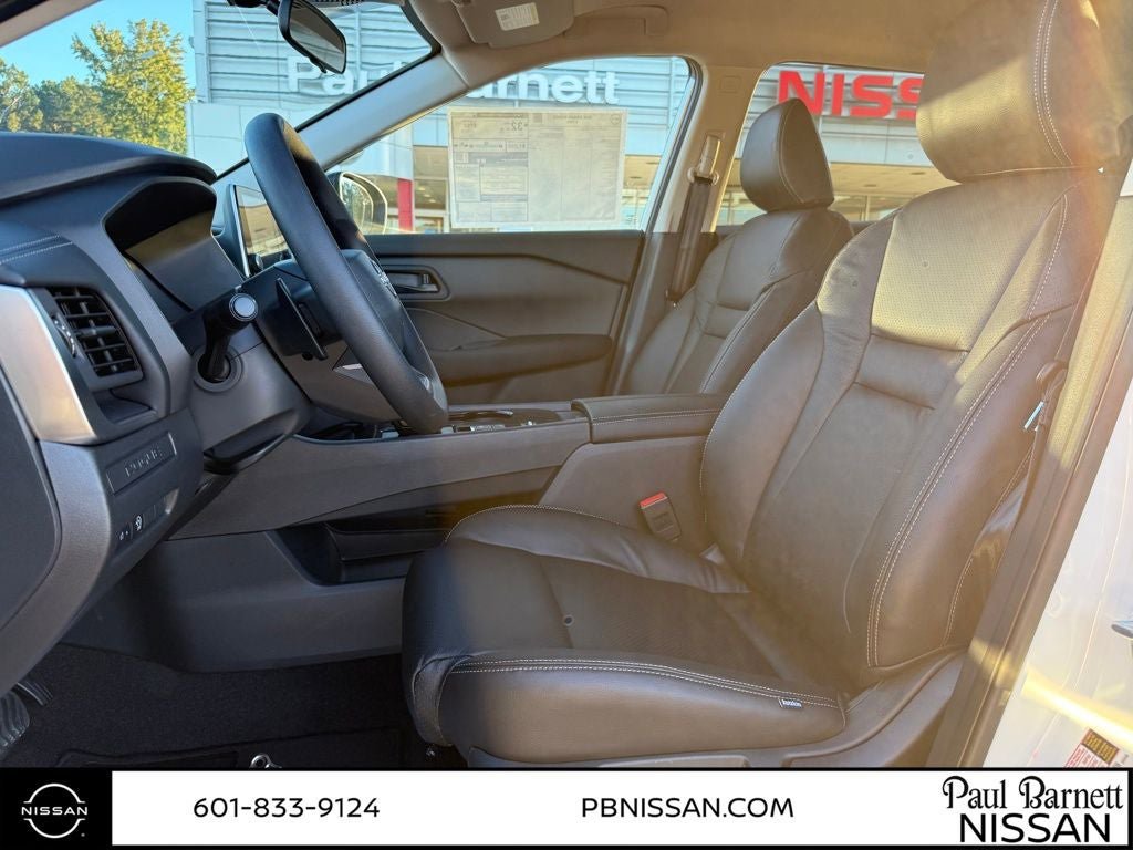 New 2026 Nissan Rogue S image 17