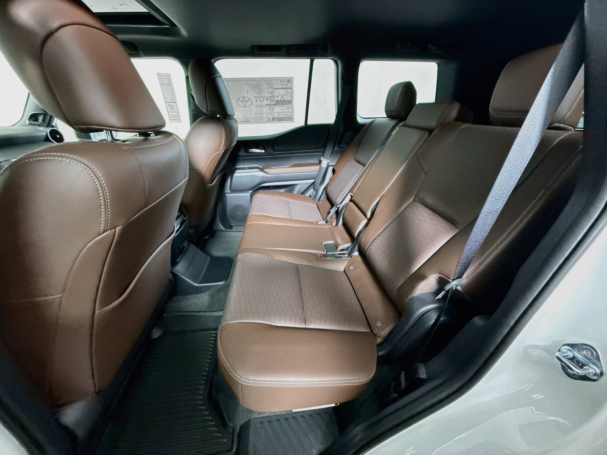 New 2027 Toyota Land Cruiser w/ Premium Package AWD/4WD image 24