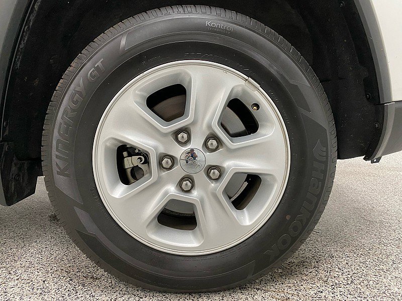 Used 2016 Jeep Grand Cherokee Laredo w/ Quick Order Package 23E image 20