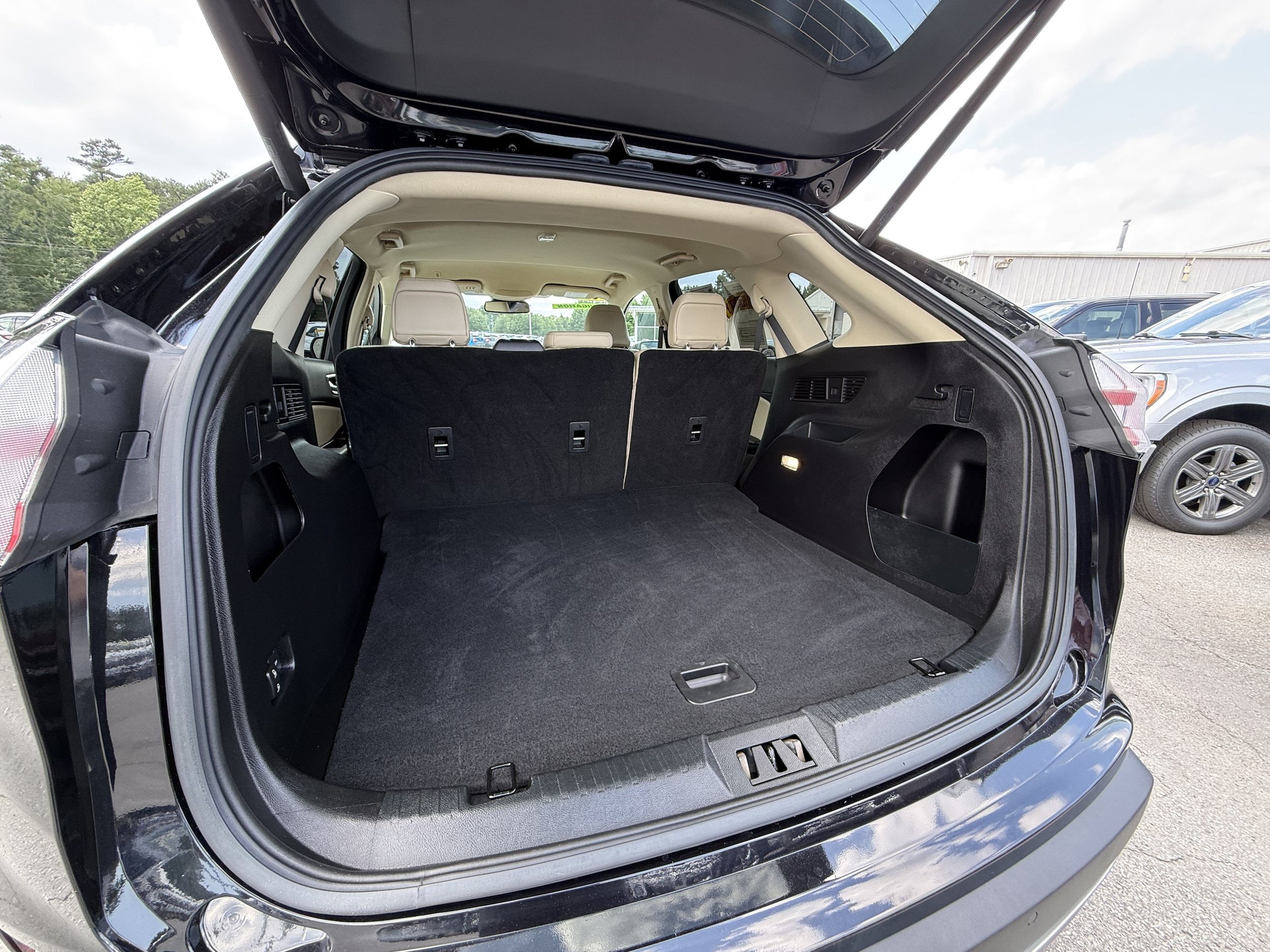 Used 2023 Ford Edge SEL w/ Convenience Package AWD/4WD image 24