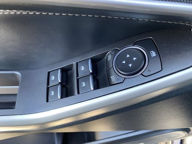 Used 2023 Ford Explorer XLT AWD/4WD image 22
