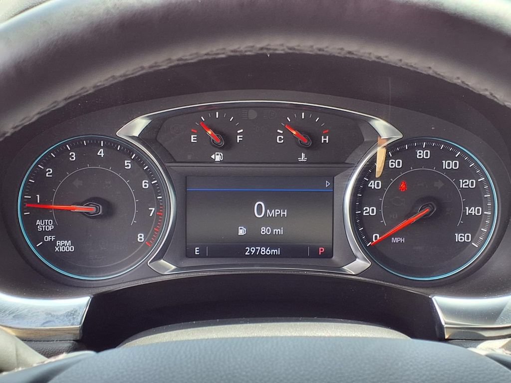 Used 2023 Chevrolet Traverse LT FWD image 16