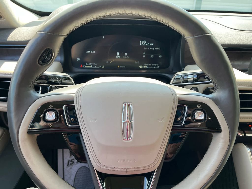 Used 2022 Lincoln Aviator Reserve w/ Equipment Group 201A image 39
