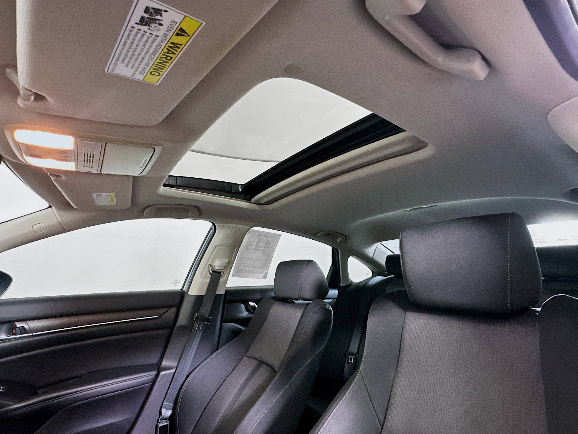 Used 2018 Honda Accord EX image 25