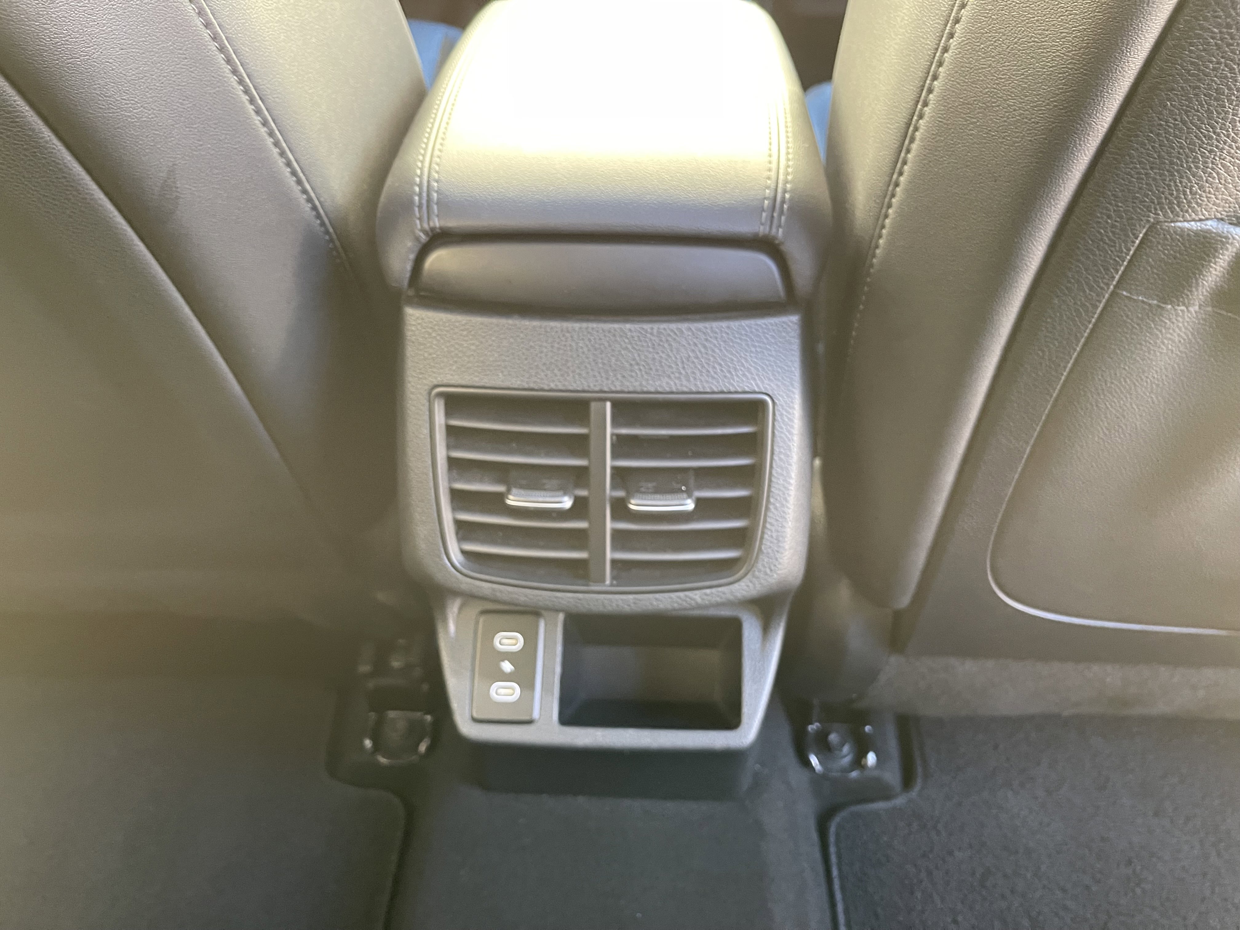 Used 2024 Kia Seltos EX image 28