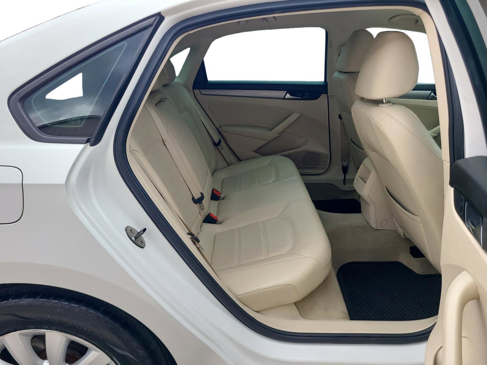 Used 2013 Volkswagen Passat 2.5 S image 20