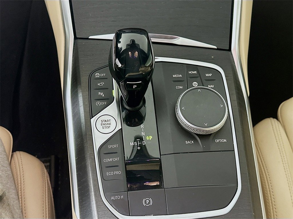 Used 2021 BMW 430i Coupe w/ Premium Package image 16