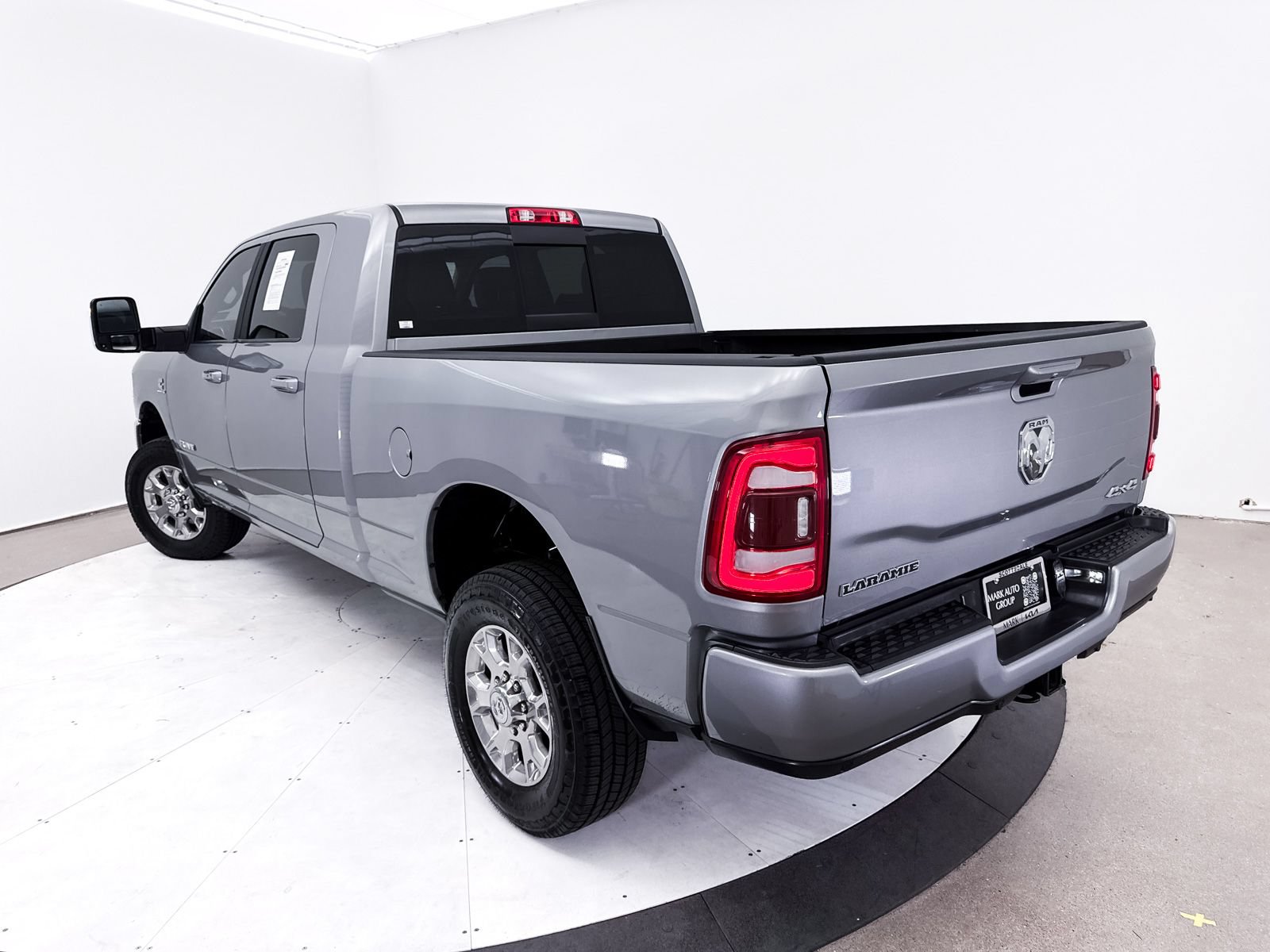 Used 2024 RAM 2500 Laramie w/ Protection Group AWD/4WD image 3
