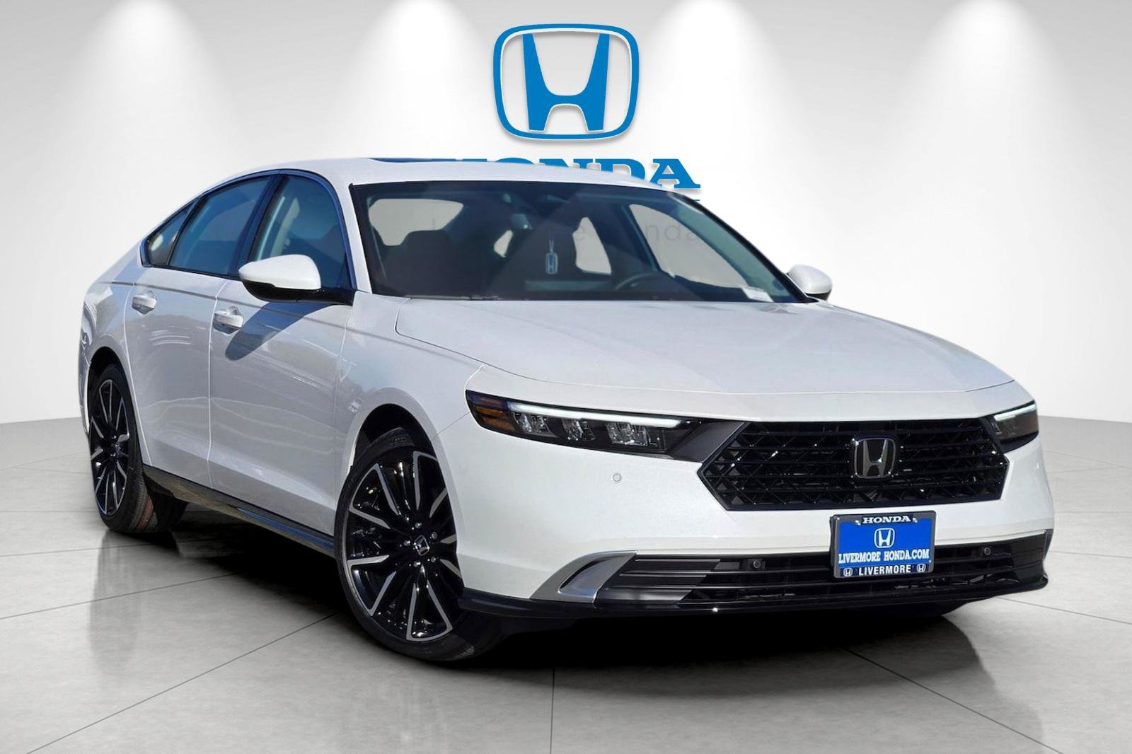 New 2026 Honda Accord Touring image 3