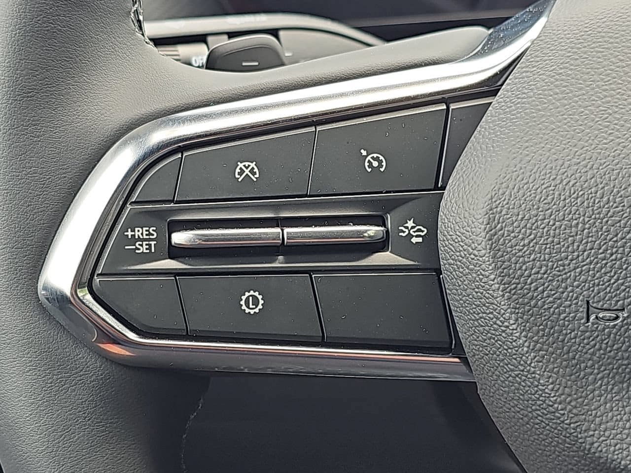 Certified 2026 Chevrolet Equinox LT w/ Safety and Technology Package AWD/4WD image 22